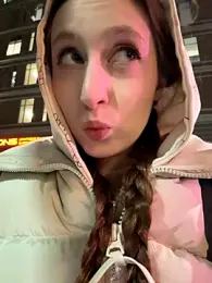 FroggyAnna webcam stripchat model stream image