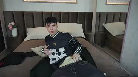 ClarkBev webcam model stream image