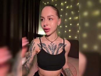 Kris- webcam model stream image