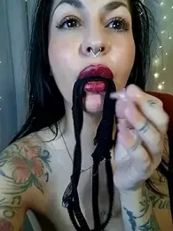 Masha_Real_84 webcam model stream image