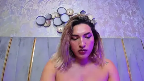 TomLondon_ webcam model stream image