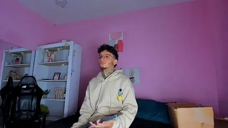 Ian_Castillo_ webcam stripchat model stream image