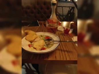 Angelia22 webcam model stream image