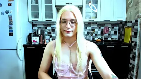 your_hotcutie webcam model stream image