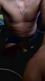 yoloyo93 webcam cam4 model stream image