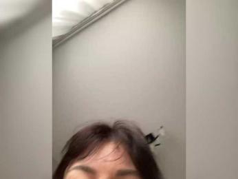 KatrinZeta webcam model stream image