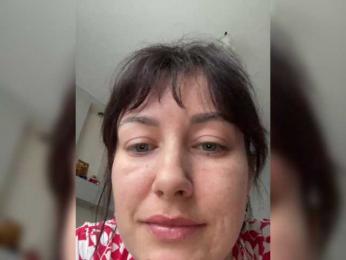 KatrinZeta webcam model stream image