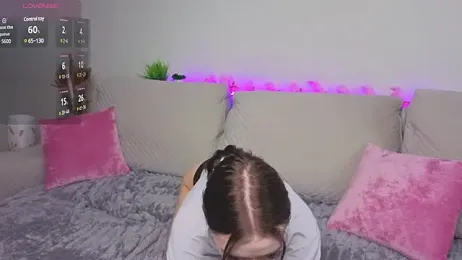 Lunatyn webcam model stream image