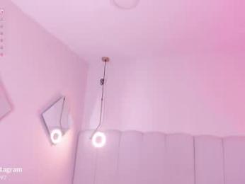 _huge_boobs_ebony webcam model stream image