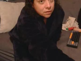 mullysgirl webcam model stream image