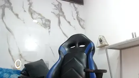 keen_black_ webcam model stream image