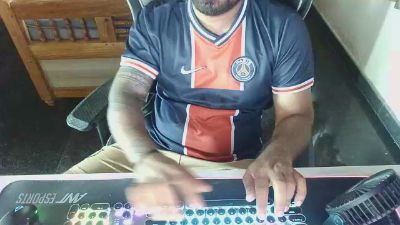 SirKingDong webcam model stream image