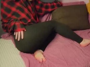 gwenkevwitch webcam model stream image