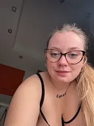 chloetarducci webcam model stream image