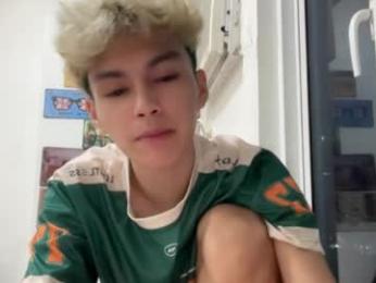 camwithethan webcam model stream image