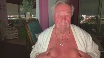 Bustymanhot1 webcam model stream image