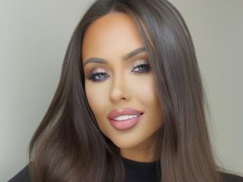 Anais webcam model stream image