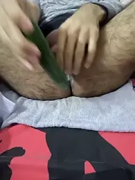 yazin19 webcam model stream image