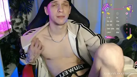 frozen_boy webcam stripchat model stream image