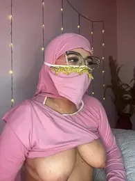 Maisa_issa webcam model stream image