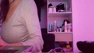 Larafoxok webcam cam4 model stream image