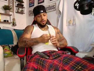 Leenar Key webcam model stream image