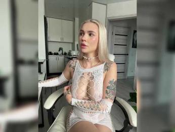 EmmaGoodGirl webcam model stream image