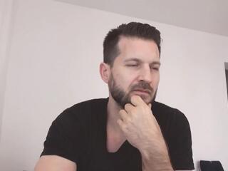 Hadess webcam model stream image