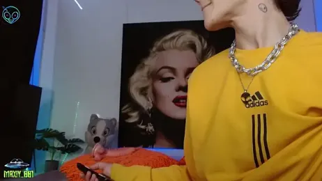 maxiy_001 webcam model stream image