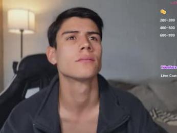 hey_cesard webcam chaturbate model stream image