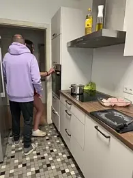 AvaFlowers6 webcam model stream image