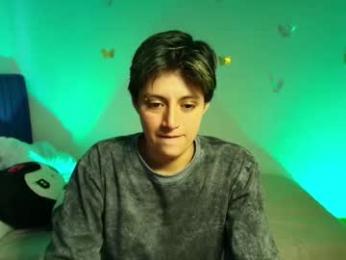 naty_lux19 webcam model stream image