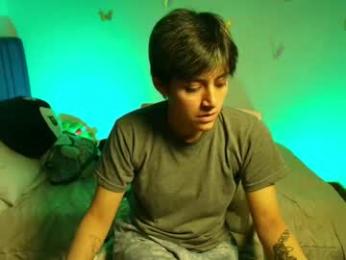 naty_lux19 webcam model stream image