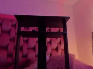 sweet-booty webcam model stream image