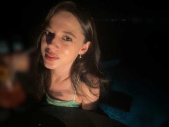 Taanni webcam model stream image