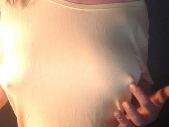 1BECHA1 webcam model stream image