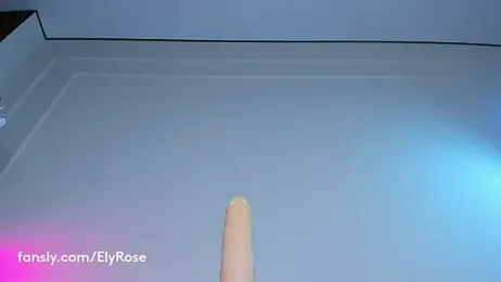 maakimo webcam stripchat model stream image