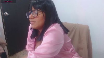 MaraSilk webcam model stream image