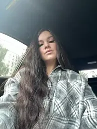 Niki_li webcam model stream image