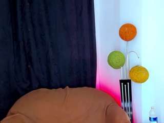 blooond webcam camsoda model stream image