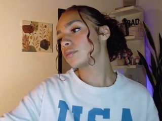 cassandraandrews webcam model stream image