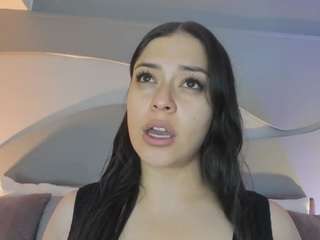 nicolle-w webcam model stream image