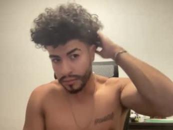 adriano_guapo webcam model stream image