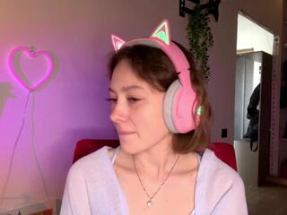 Fawn Nabarro webcam flirt4free model stream image