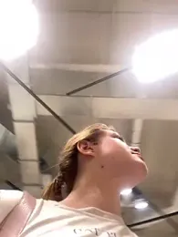 Honey___Hot webcam model stream image