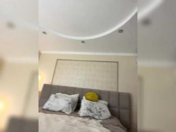 VICTORIA_ webcam model stream image