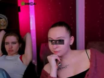 mila_glow webcam model stream image