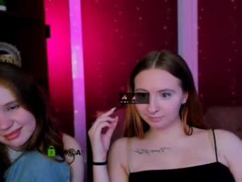 mila_glow webcam model stream image