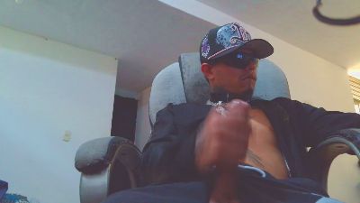 Skartoliver webcam model stream image