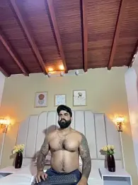 Lyon_vach webcam stripchat model stream image